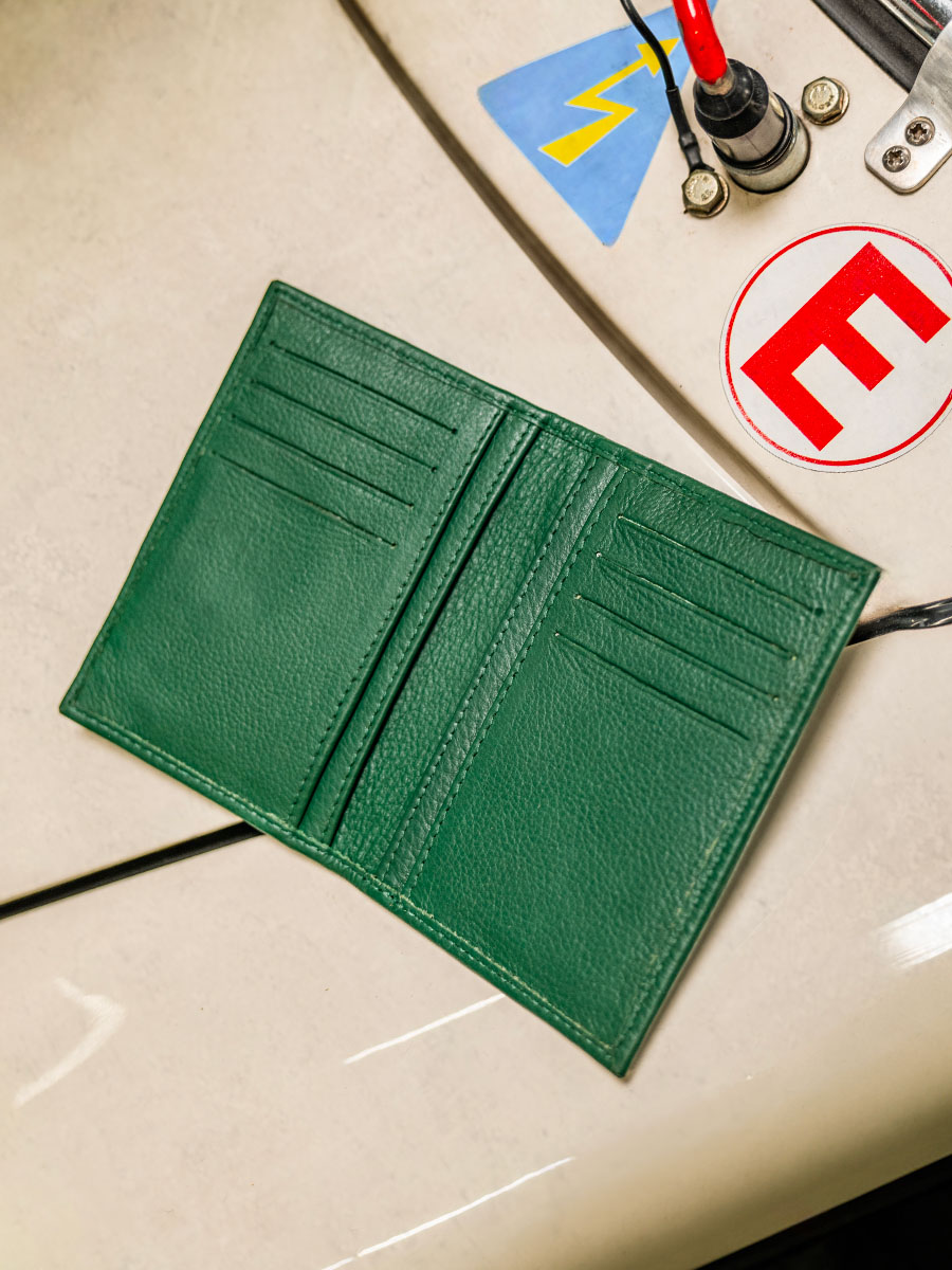 Green leather wallet - Le Mans Classic 2023 - Image 2