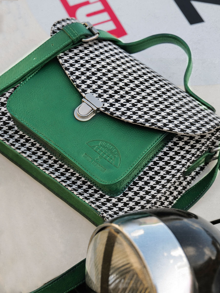Green leather cross-body bag - Le Mans Classic 2023 - Image 4